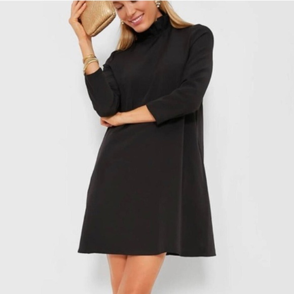 ⭐️Tuckernuck Pomander Place Black Daphne Dress LBD Bow Back⭐️ - Picture 6 of 11